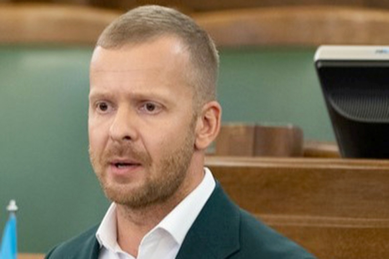 На латвийского депутата, защищавшего в Сейме русский язык, завели уголовное дело