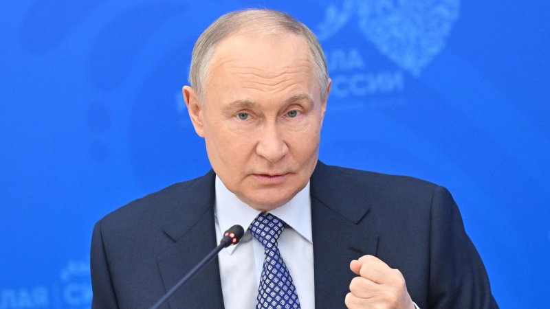 Президент Владимир Путин