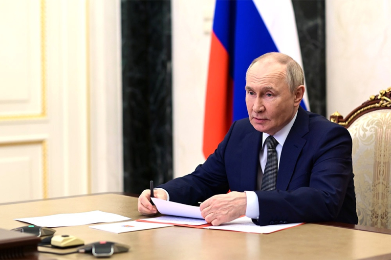 Путин: Россия предпринимает усилия по содействию иранскому народу