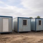 Гибкий городок на трейлере: новая жизнь строительных вагончиков