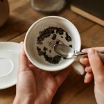 Тени аромата: кофейное прорицание сквозь эпохи