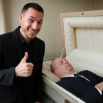 Смех тени: черное в зной