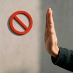 Запрет на праздник сына: семейная драма в деталях