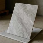 Фигурная резка керамогранита: оркестр струи и лазера