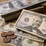 Как деньги прошли путь от зерна до кода