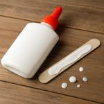 Как приготовить домашний клей без лишних затрат