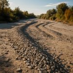 Гравийные гряды в руслах пересохших ручьев