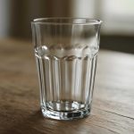 Откуда на берегу берутся стеклянные шары и капли