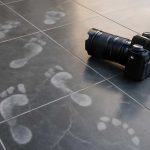 Откуда появляются матовые следы на полированных каменных плитах